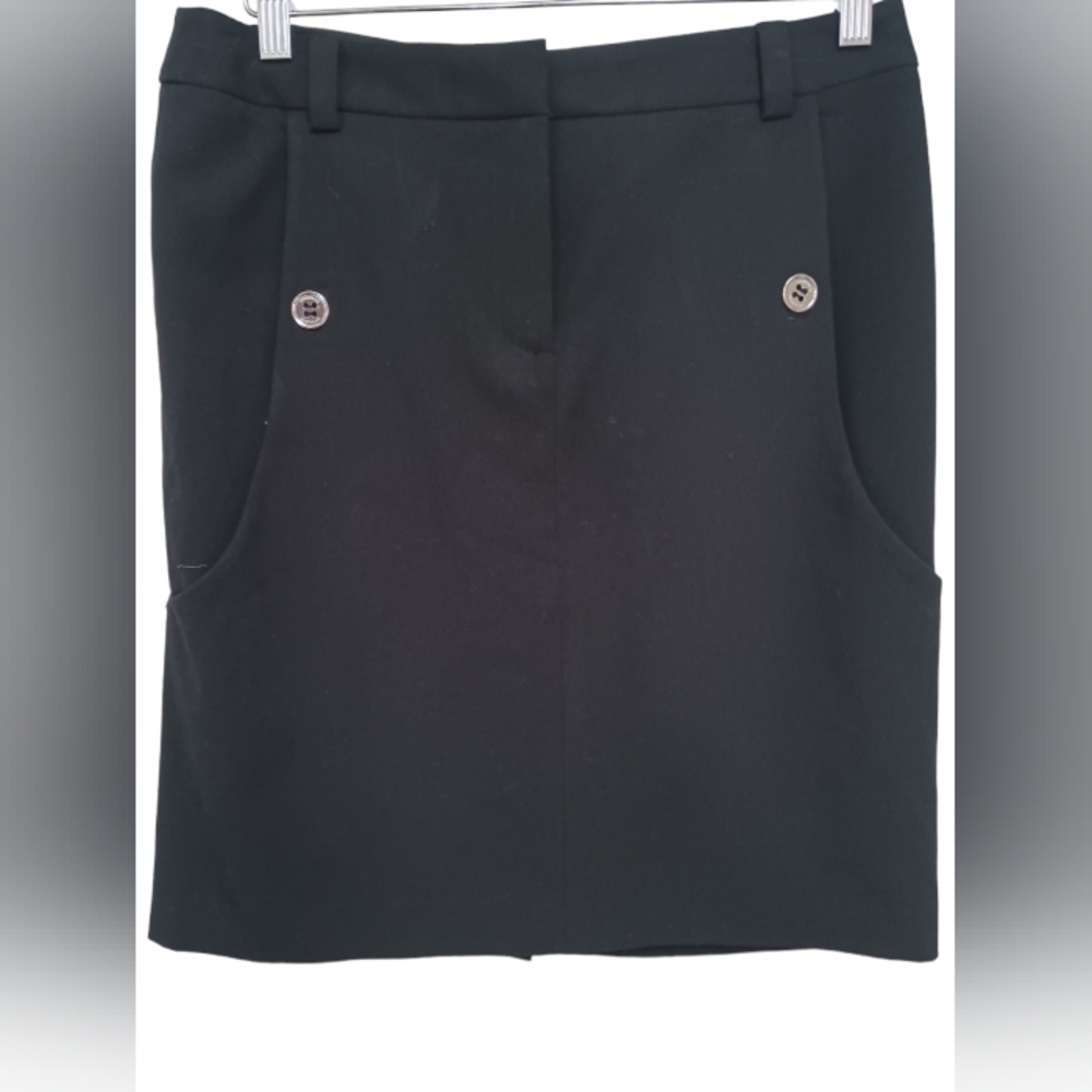 Adrienne Vittadini Studio Little Black Skirt with faux front pockets EUC size 6